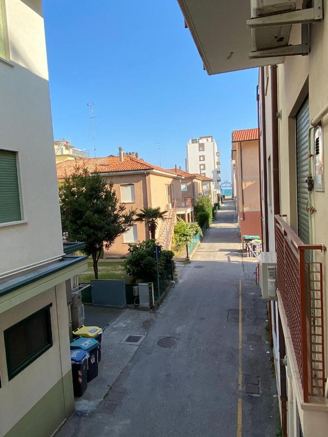 Euroresidence - Piazza Mazzini- 30 Mt Dal Mare - Immobil Relax Lido di Jesolo Kültér fotó