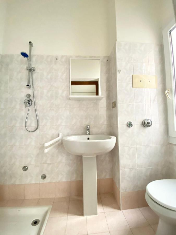 Euroresidence - Piazza Mazzini- 30 Mt Dal Mare - Immobil Relax Lido di Jesolo Kültér fotó